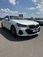 BMW 5 Series G60 (Белый) — изображение 3