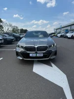 BMW 5 Series G60 (Серый) — изображение 4