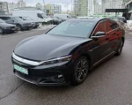 BYD Han — вид спереди