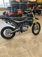 Мотоцикл BSE Z3 — вид сбоку