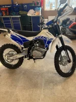 Мотоцикл BSE Z3Y — вид сбоку