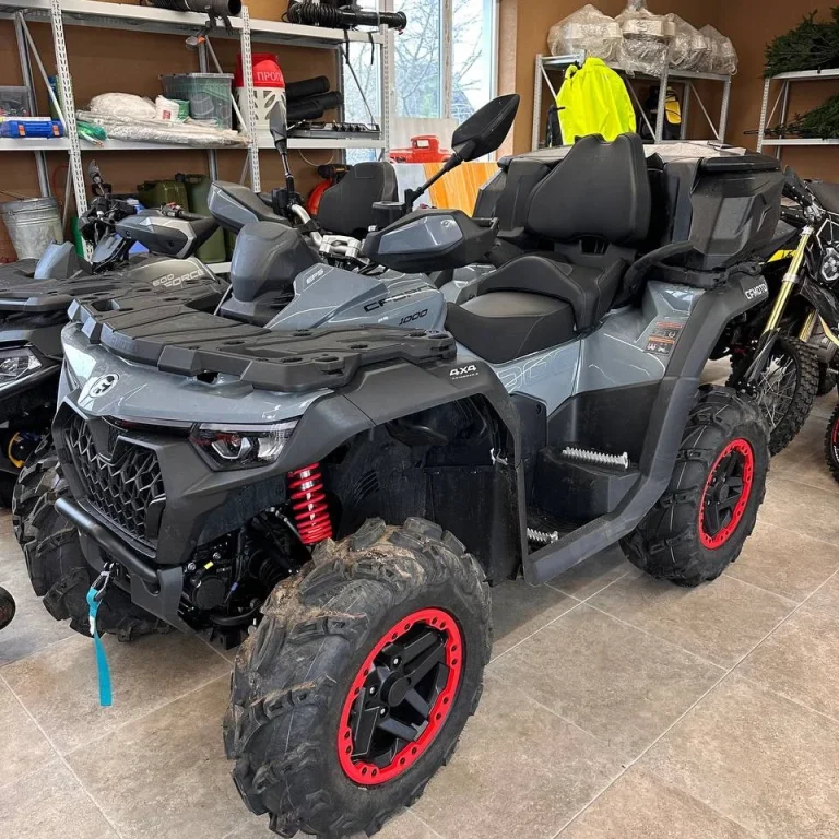 Квадроцикл CFMOTO 1000 в аренду в Минске — вид спереди сбоку