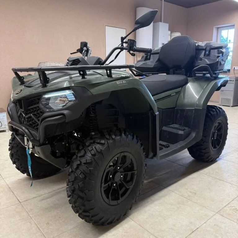 Квадроцикл CFMOTO 400L в аренду в Минске — вид спереди сбоку