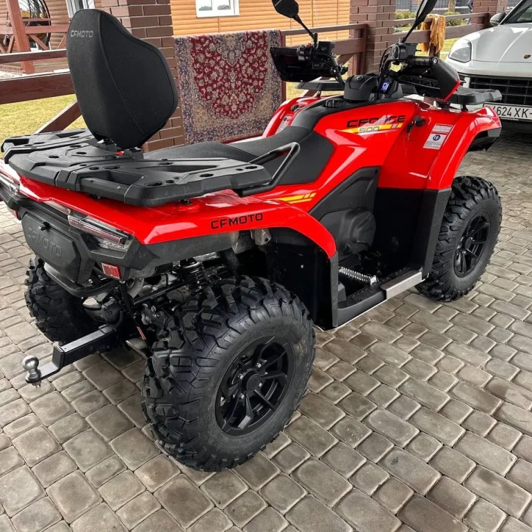 Квадроцикл CFMOTO 500 в аренду в Минске — вид сзади сбоку
